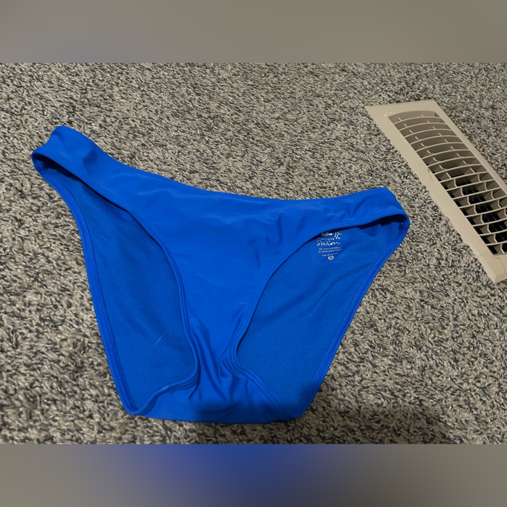 Hollister swim bottoms size S